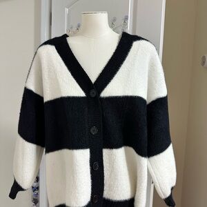 Chic Black and White Women's Cardigan